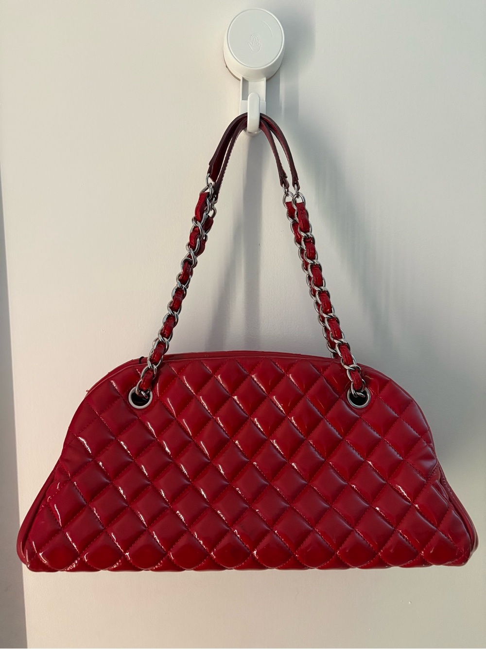 CHANEL Quilted Patent Red Chain-Handle Shoulder Bag